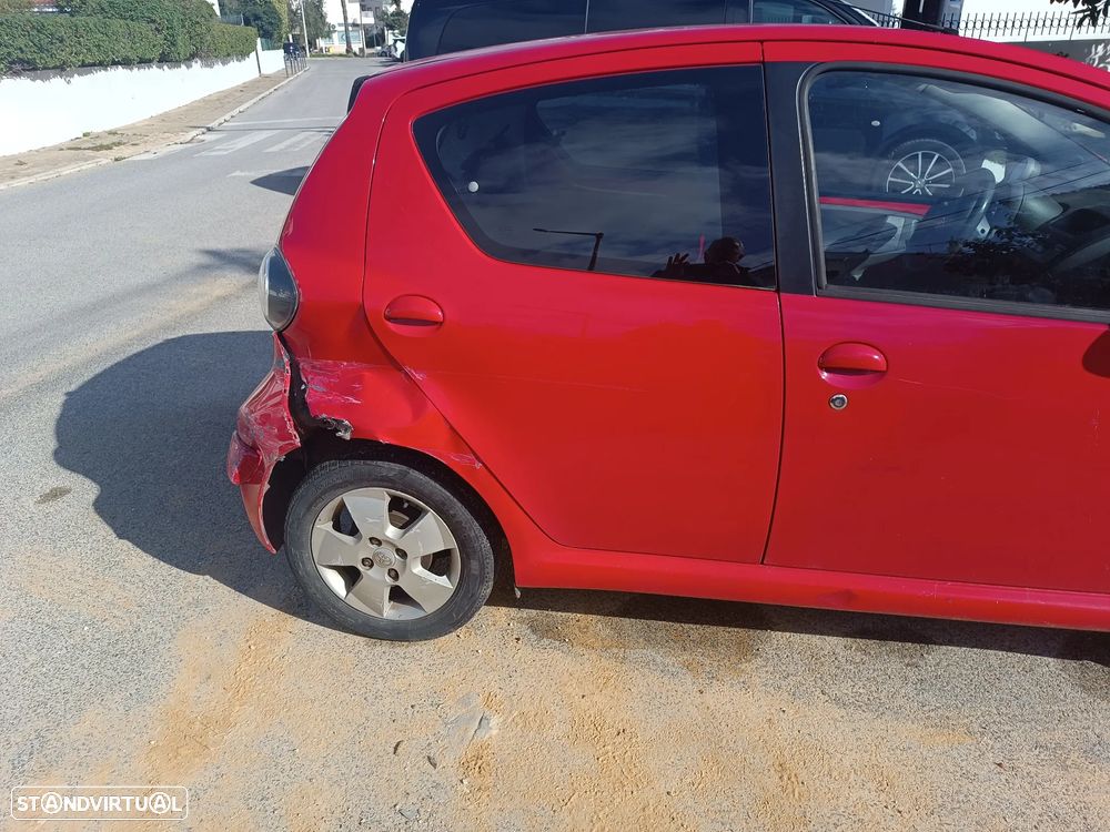 Toyota Aygo 1.0 + AC - 2