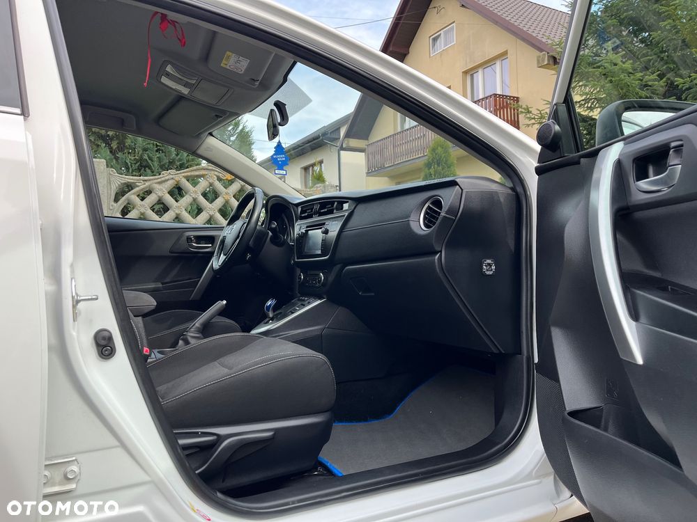 Toyota Auris 1.8 VVT-i Automatik START Edition - 37