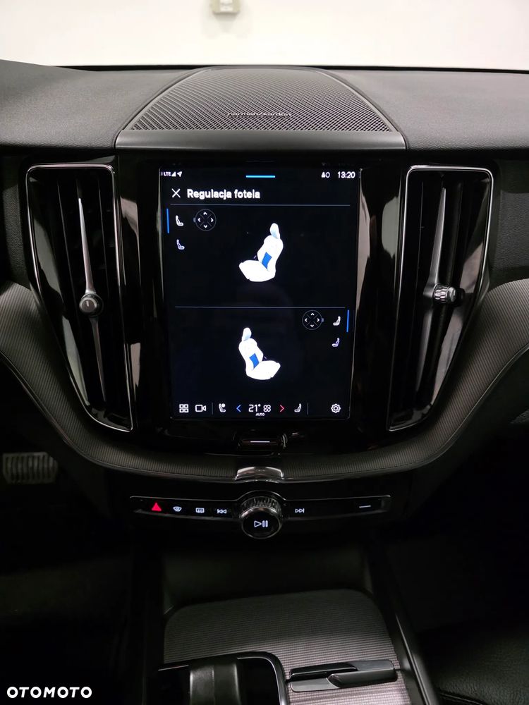 Volvo XC 60 B4 D AWD Plus Dark - 13
