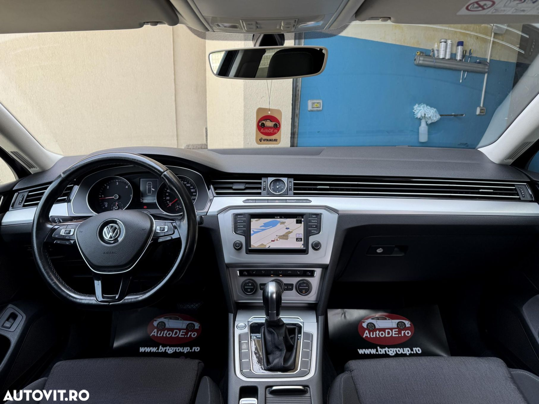 Volkswagen Passat - 8