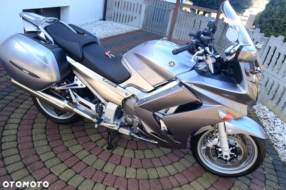Yamaha FJR - 3