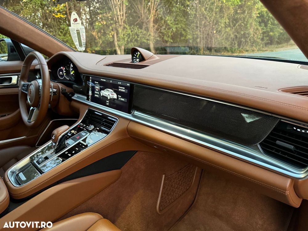 Porsche Panamera 4 E-Hybrid - 6