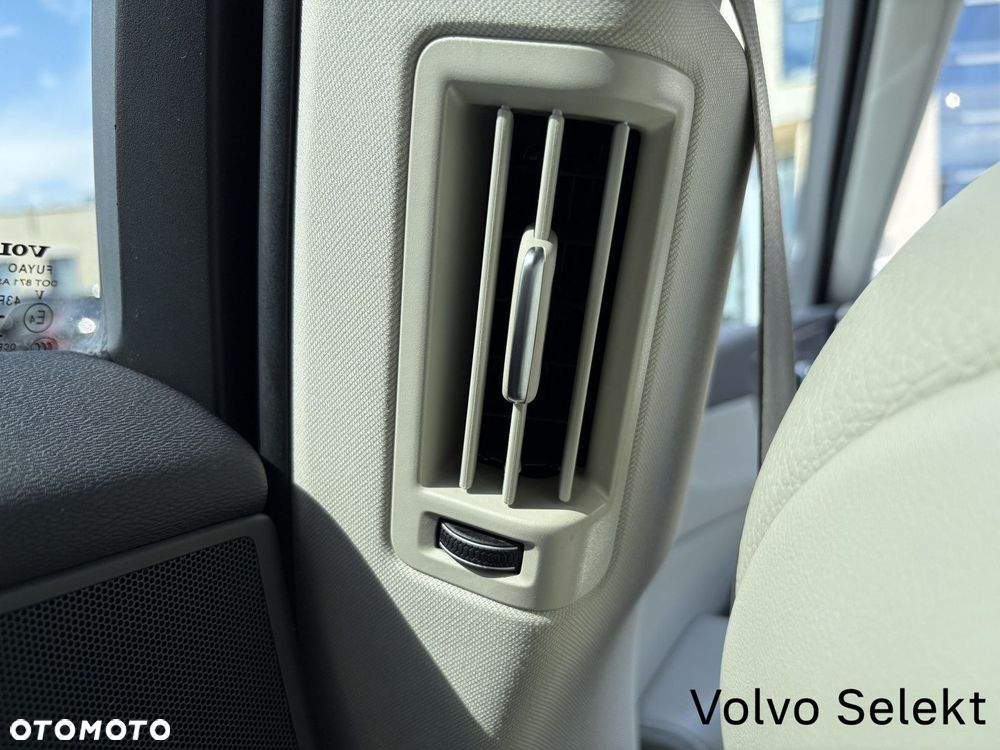 Volvo XC 60 - 21
