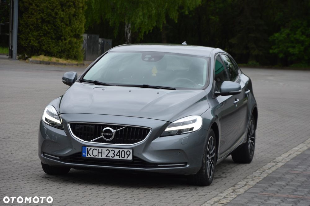 Volvo V40 D2 Momentum - 9
