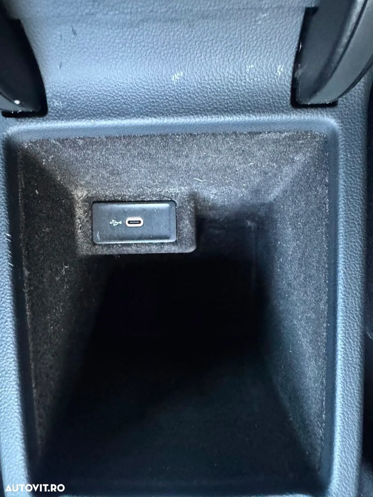 Volkswagen Passat 2.0 TDI SCR Business - 18