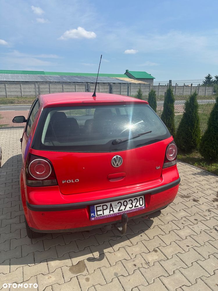 Volkswagen Polo 1.4 16V Comfortline - 4