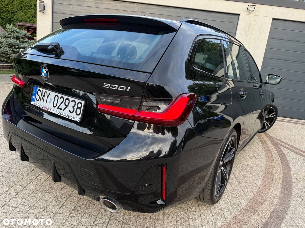 BMW Seria 3 330i xDrive M Sport - 17