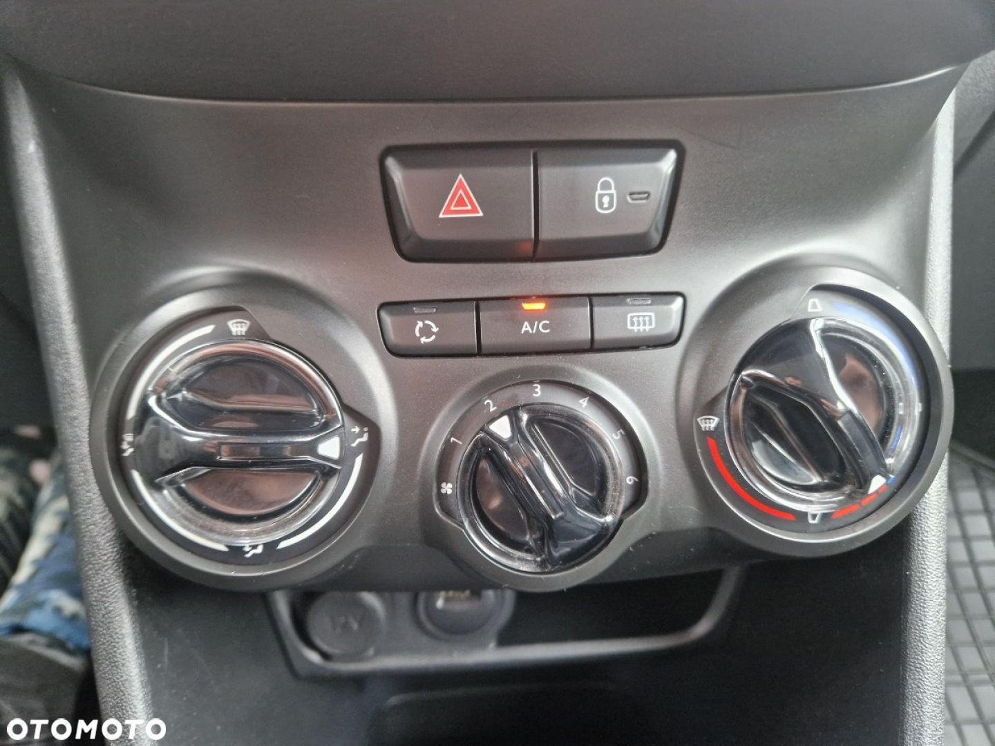 Peugeot 208 1.5 BlueHDi Active S&S - 13