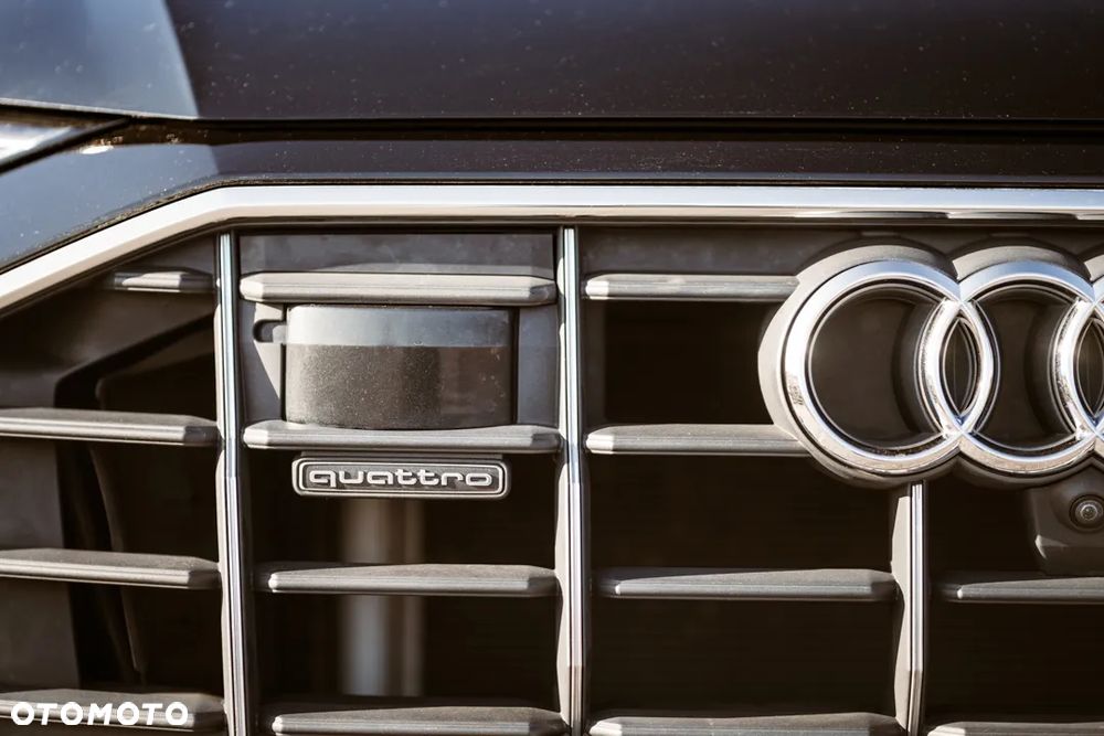 Audi Q8 55 TFSI quattro tiptronic - 23