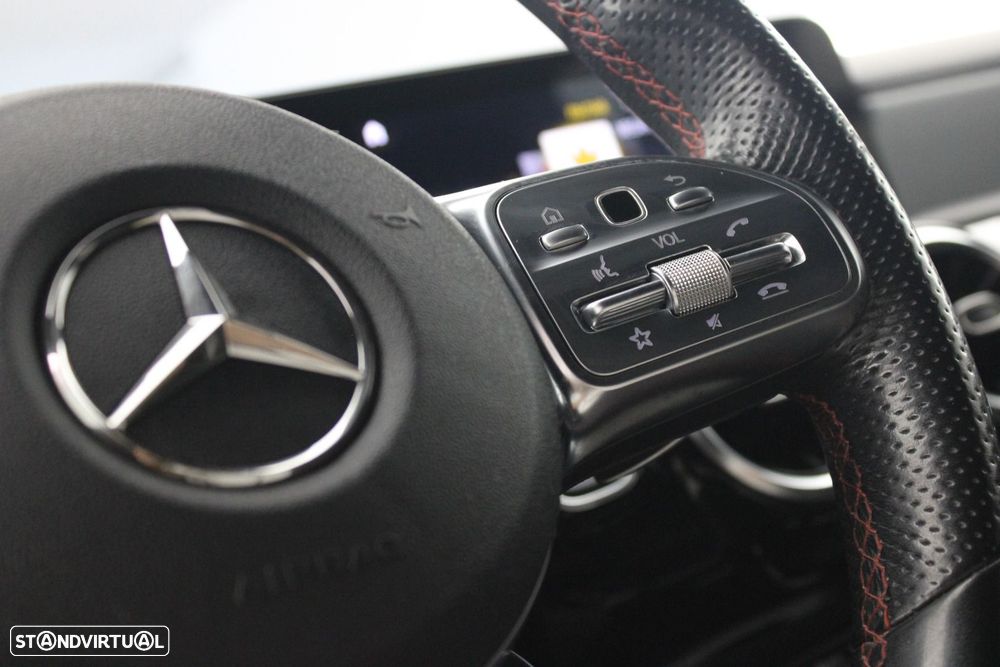 Mercedes-Benz A 250 e AMG Line - 14