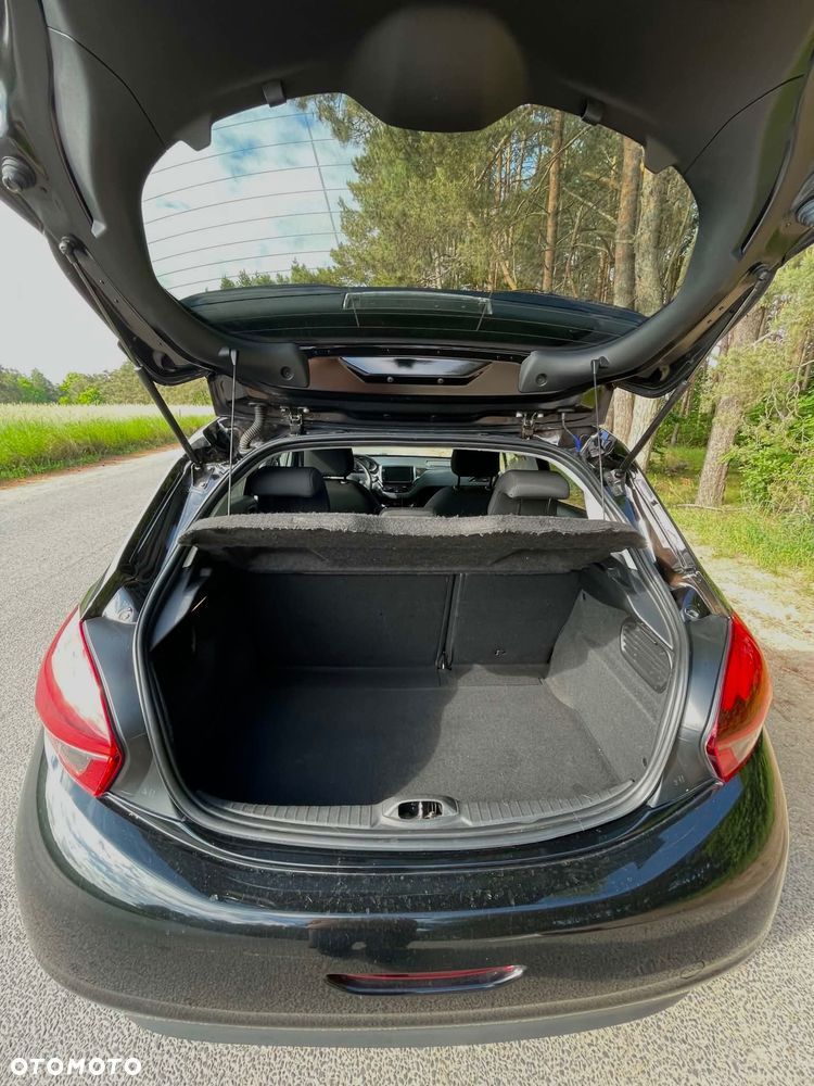Peugeot 208 - 7