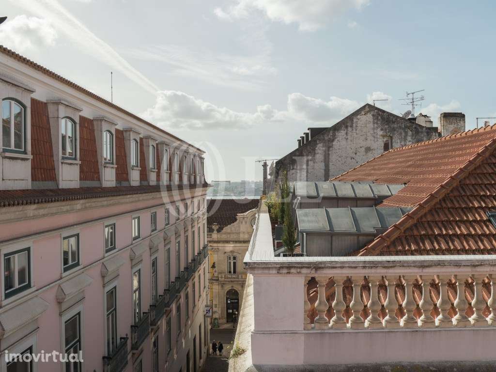 Apartamento T2 com varanda, no Chiado, em Lisboa - Grande imagem: 2/17