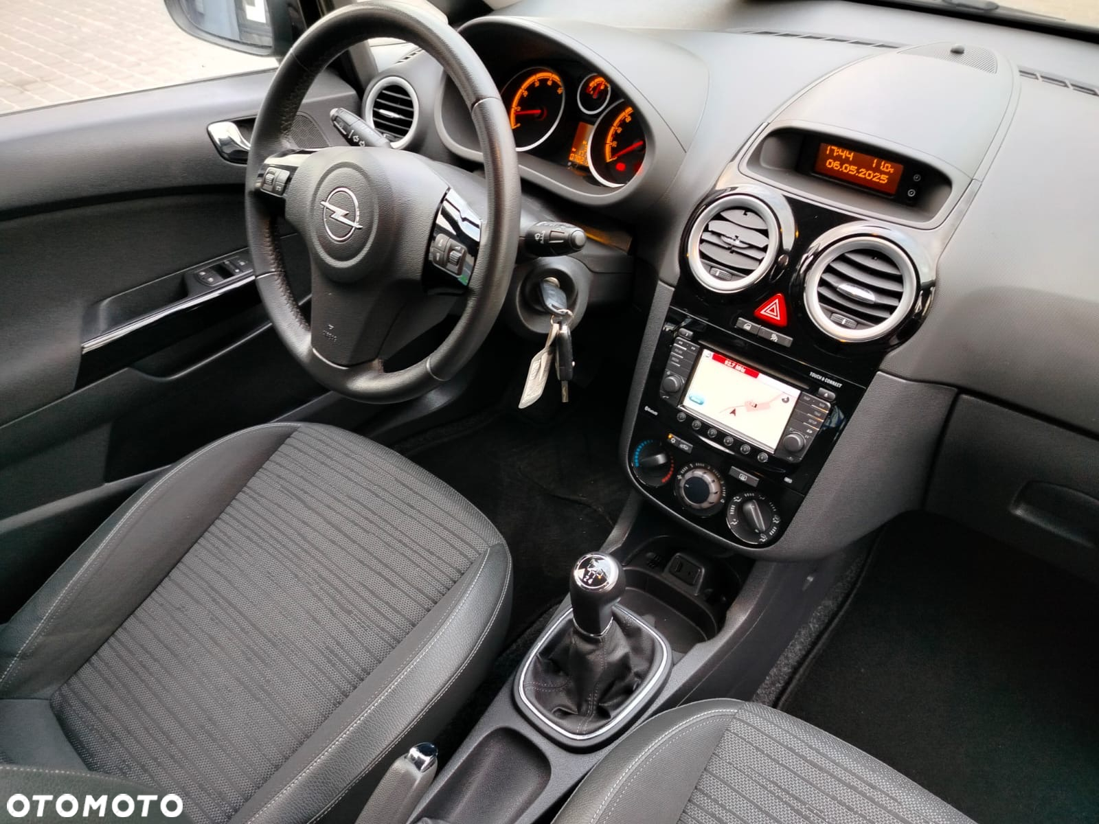Opel Corsa 1.4 16V Color Edition - 22