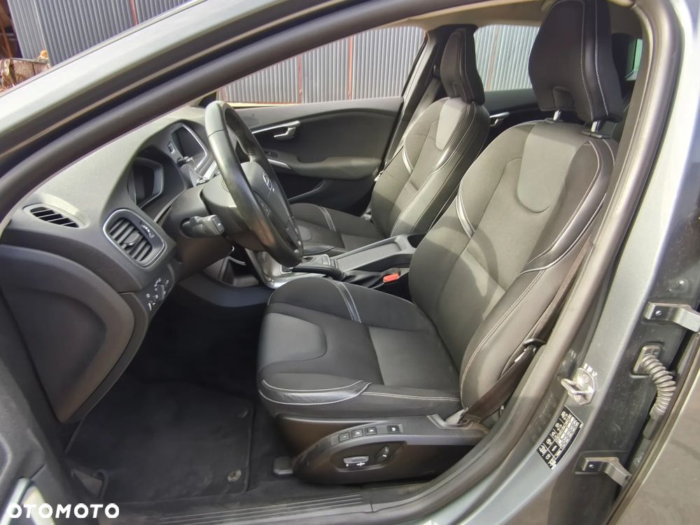 Volvo V40 - 32