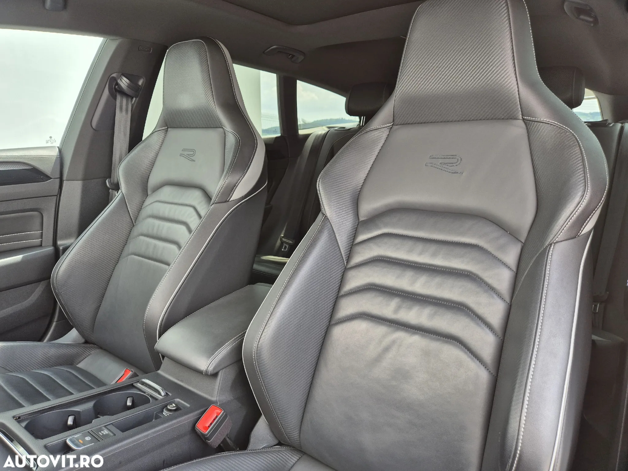 Volkswagen ARTEON SB 2.0 TDI 4Motion DSG R-Line - 12
