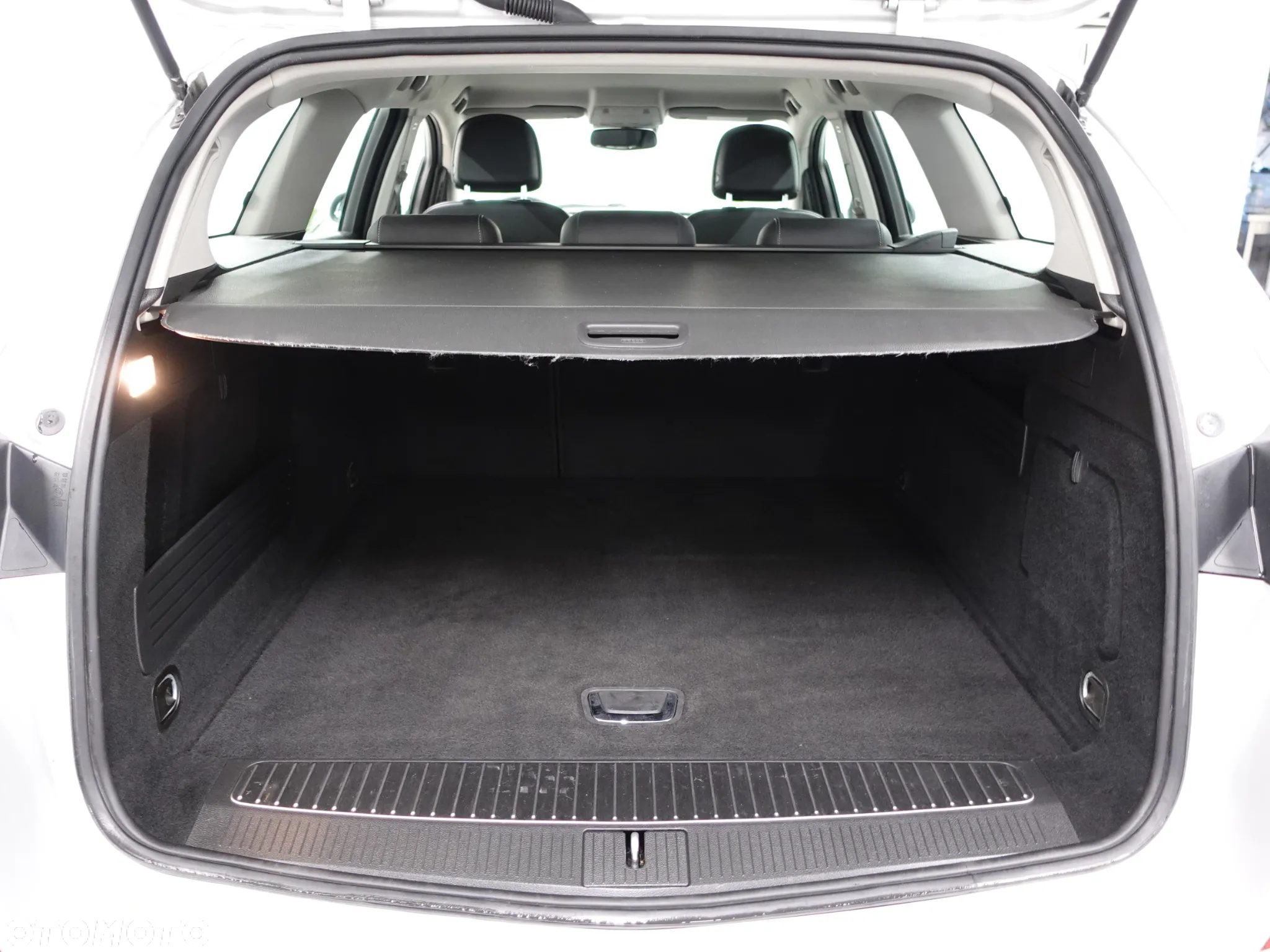 Opel Astra IV 1.6 CDTI Cosmo - 26