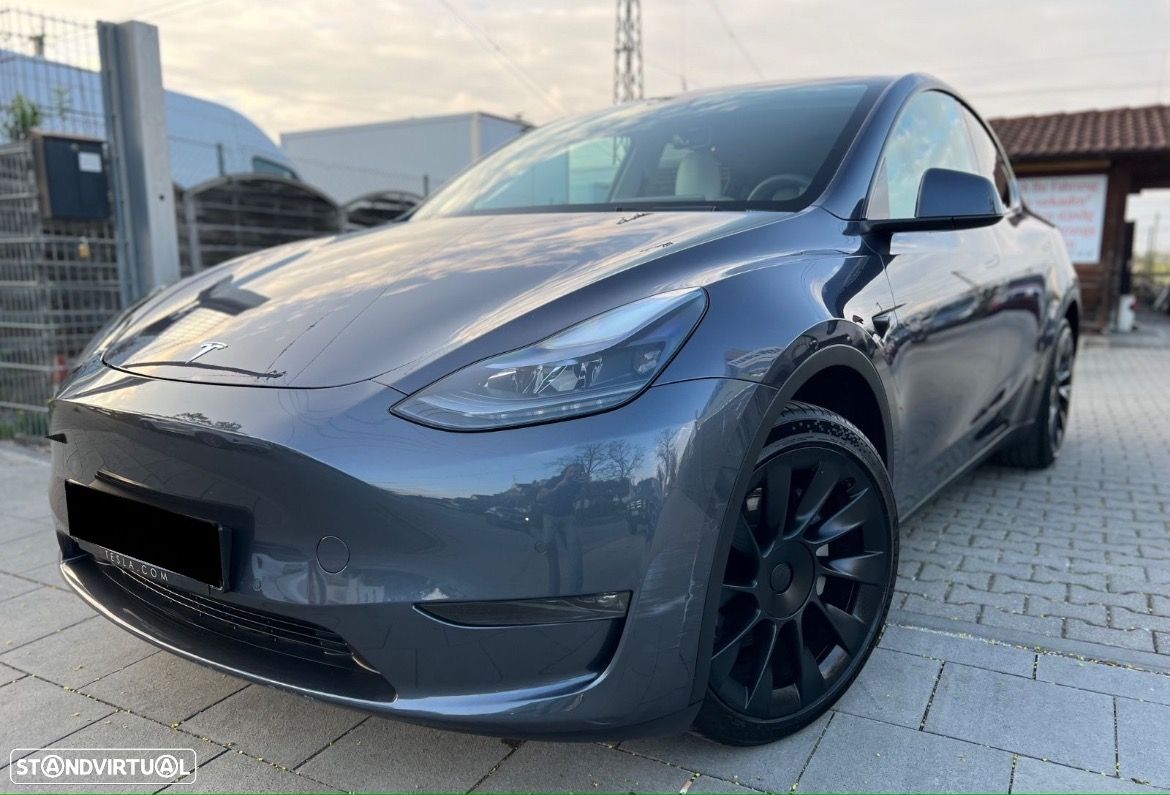 Tesla Model Y Long Range Dual Motor AWD - 1