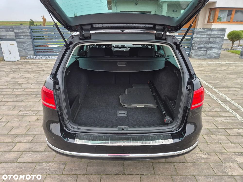 Volkswagen Passat - 20
