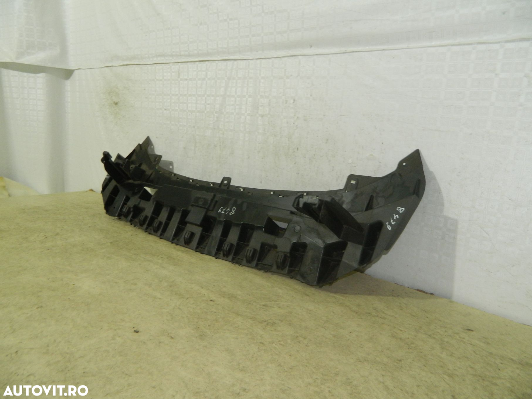 Scut radiatoare bara fata, Ford Fiesta, 2013, 2014, 2015, 2016, 2017,, C1BB-8B384-A - 8
