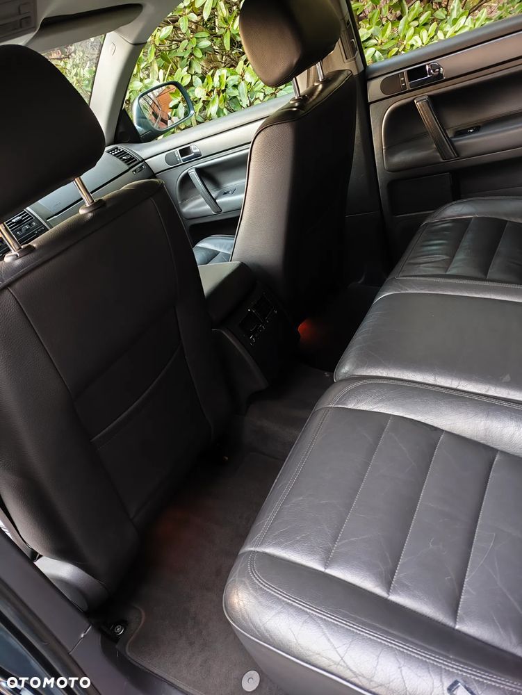 Volkswagen Touareg 3.2 V6 Automatik - 24