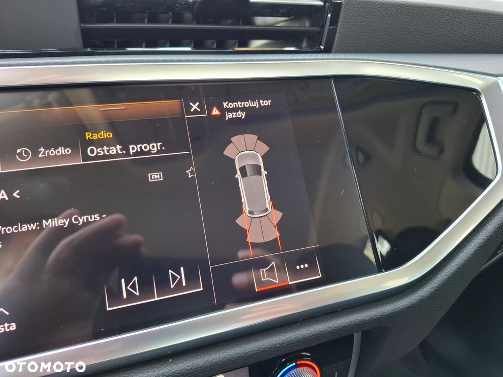 Audi Q3 35 TFSI S tronic - 16