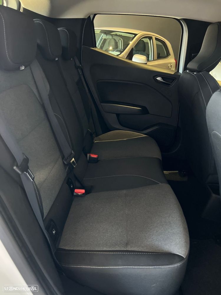 Renault Clio 1.0 TCe Evolution - 32