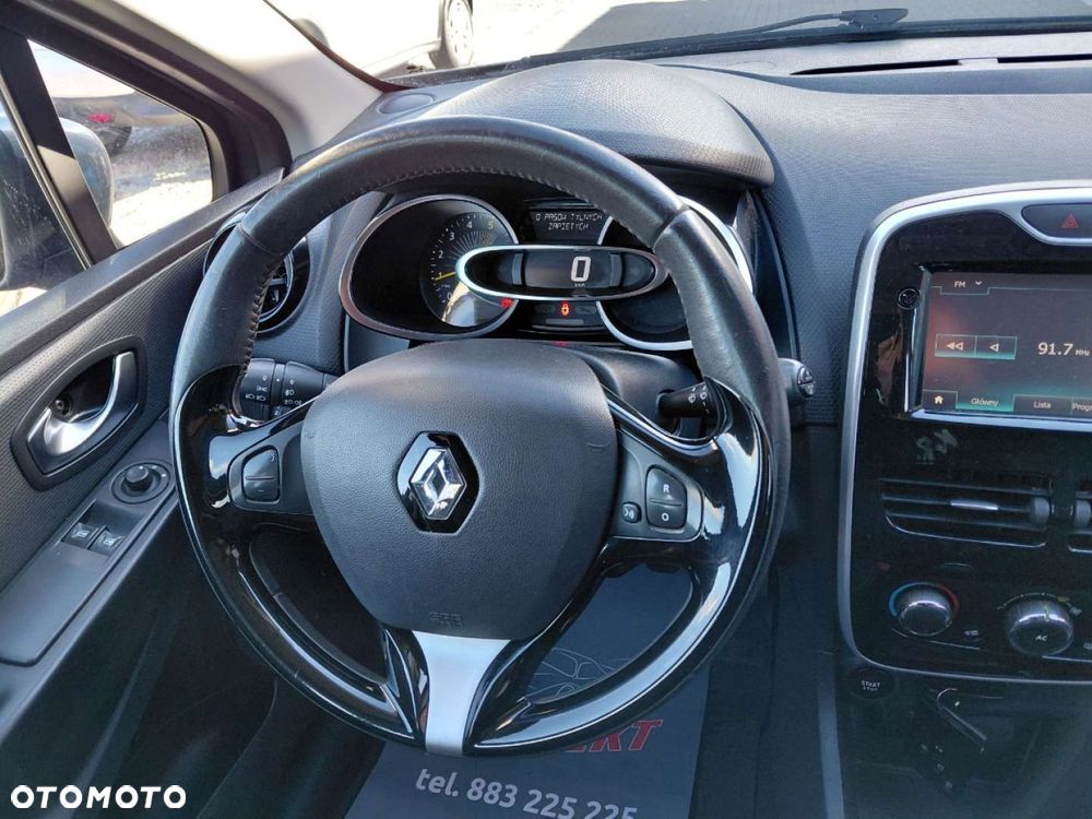 Renault Clio - 17