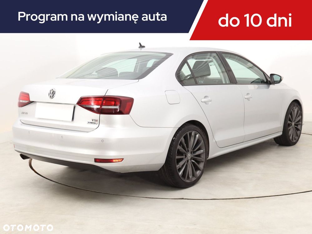 Volkswagen Jetta - 7
