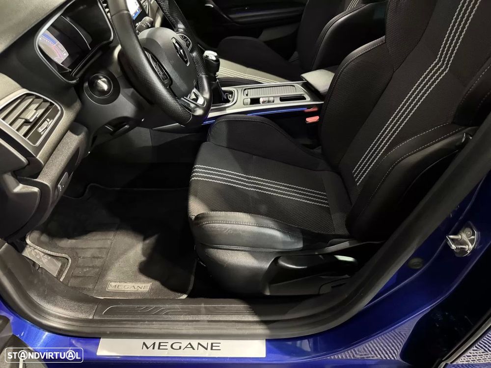 Renault Mégane Sport Tourer 1.5 dCi GT Line - 36