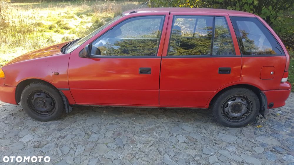 Suzuki Swift - 1