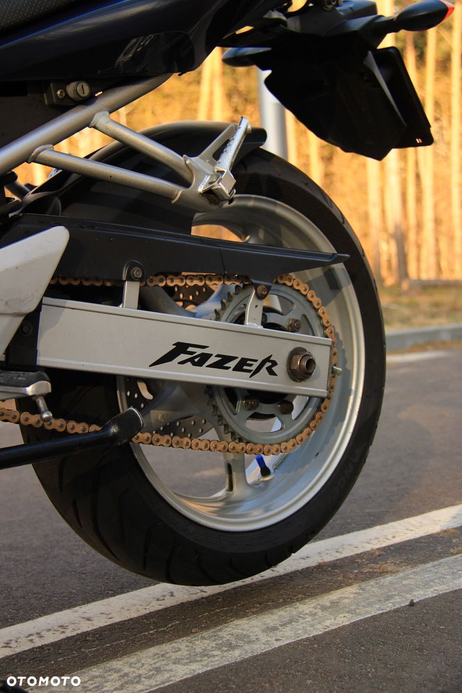 Yamaha FZ6 - 18