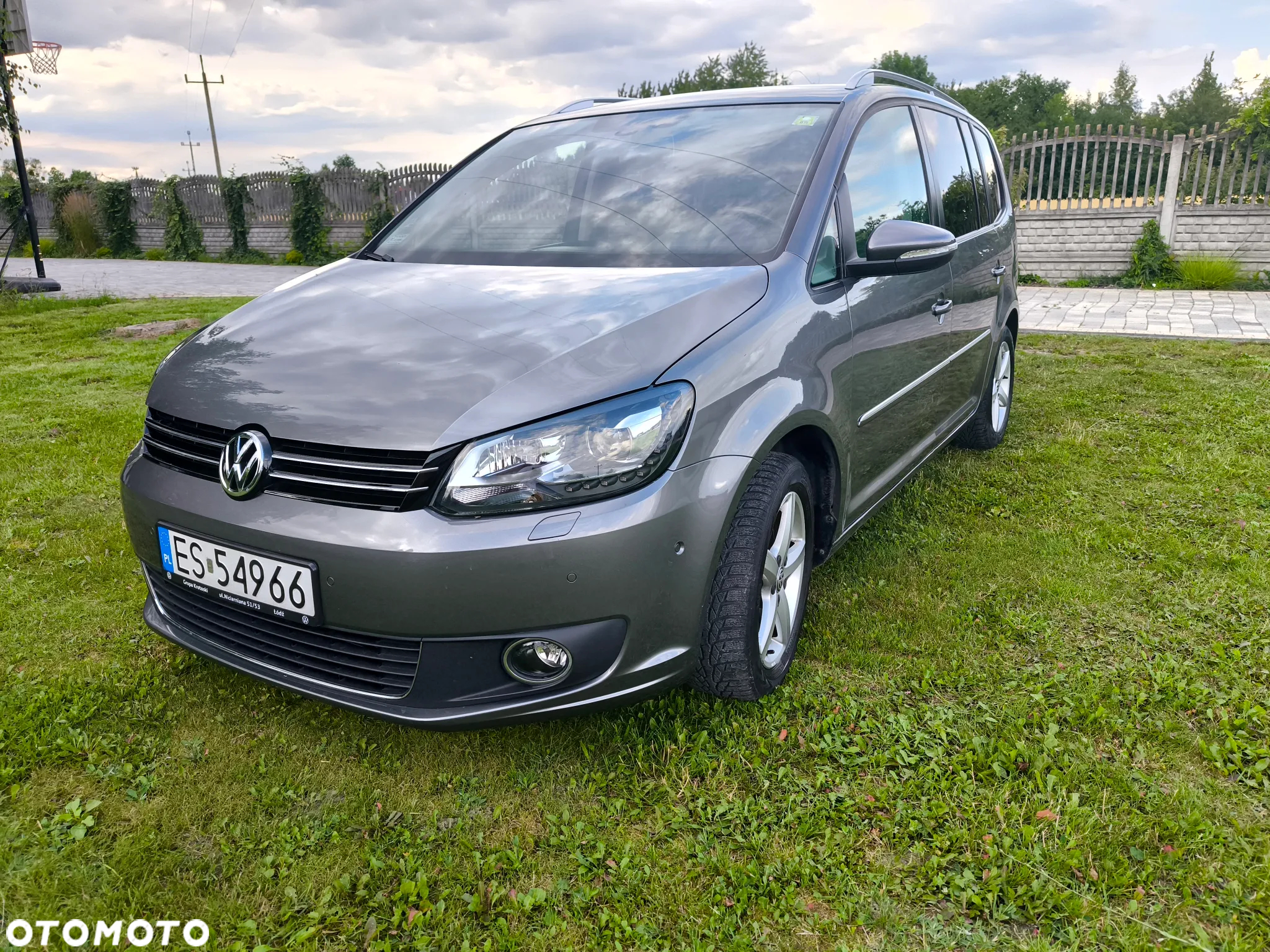 Volkswagen Touran 2.0 TDI DPF Highline - 3