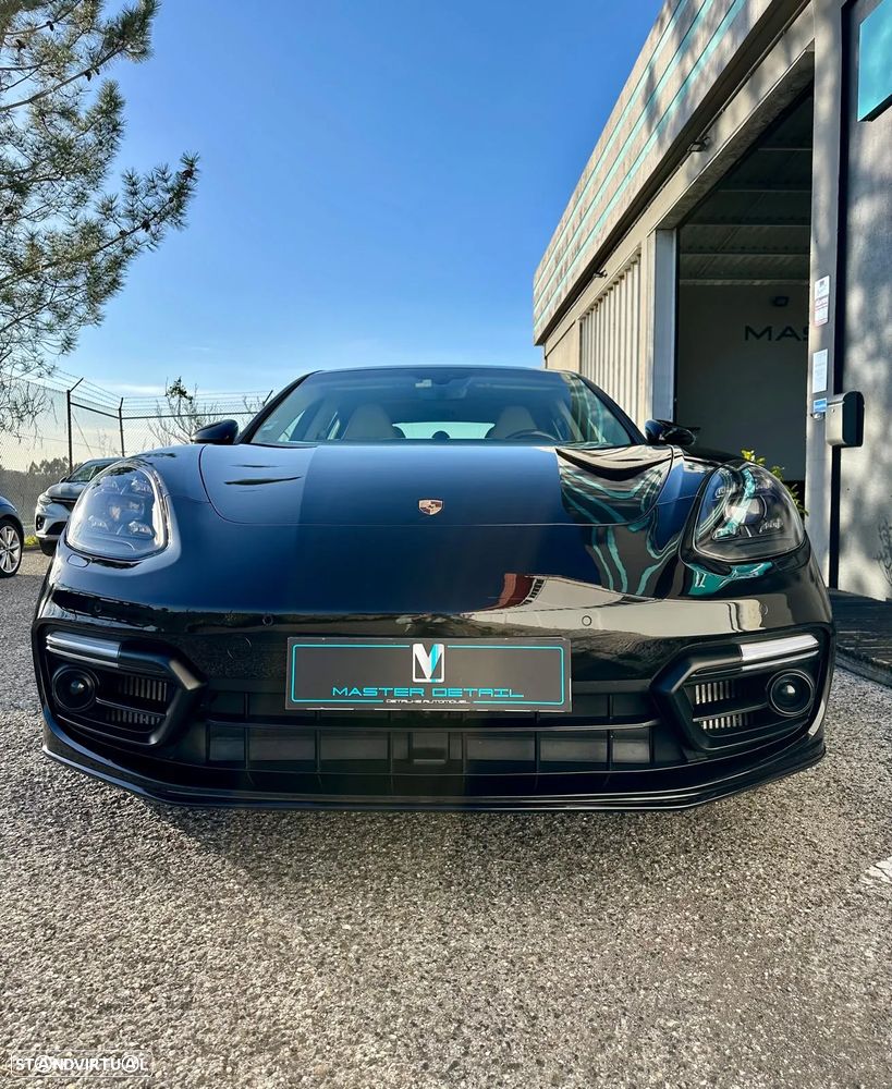 Porsche Panamera 4 E-Hybrid - 8