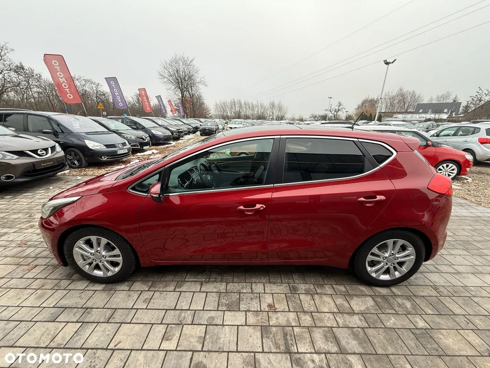 Kia Ceed 1.6 CRDi ISG Vision - 14