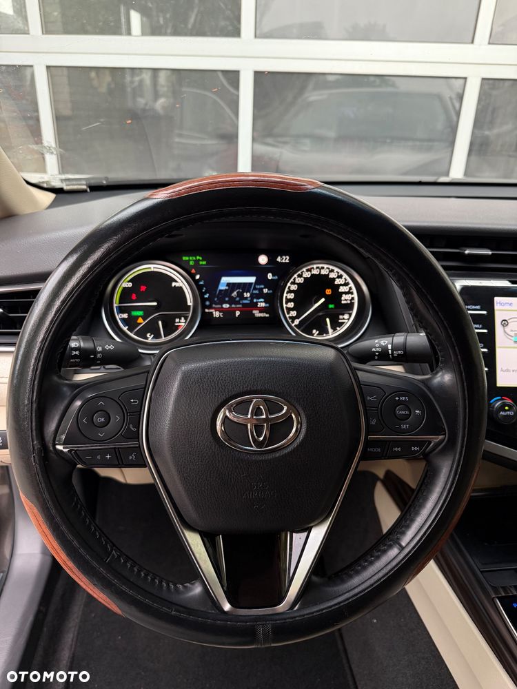 Toyota Camry - 7