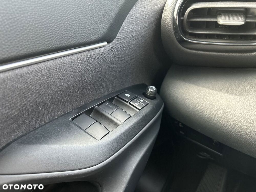 Toyota Yaris Cross Hybrid 1.5 Comfort - 20