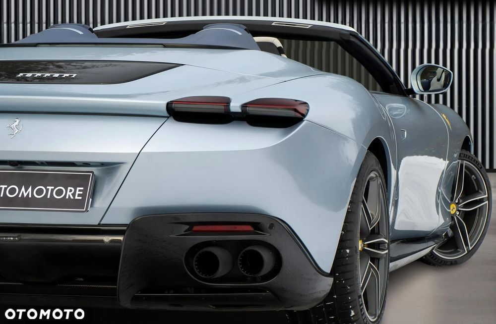 Ferrari Roma Spider - 10