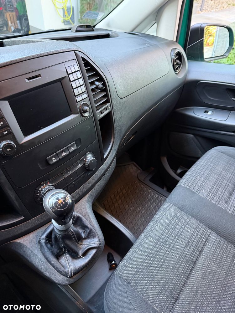 Mercedes-Benz VITO - 24