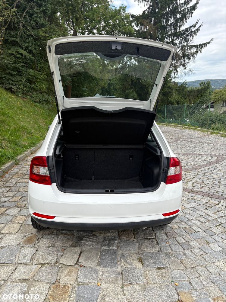 Skoda RAPID Spb 1.6 TDI DPF Edition - 6