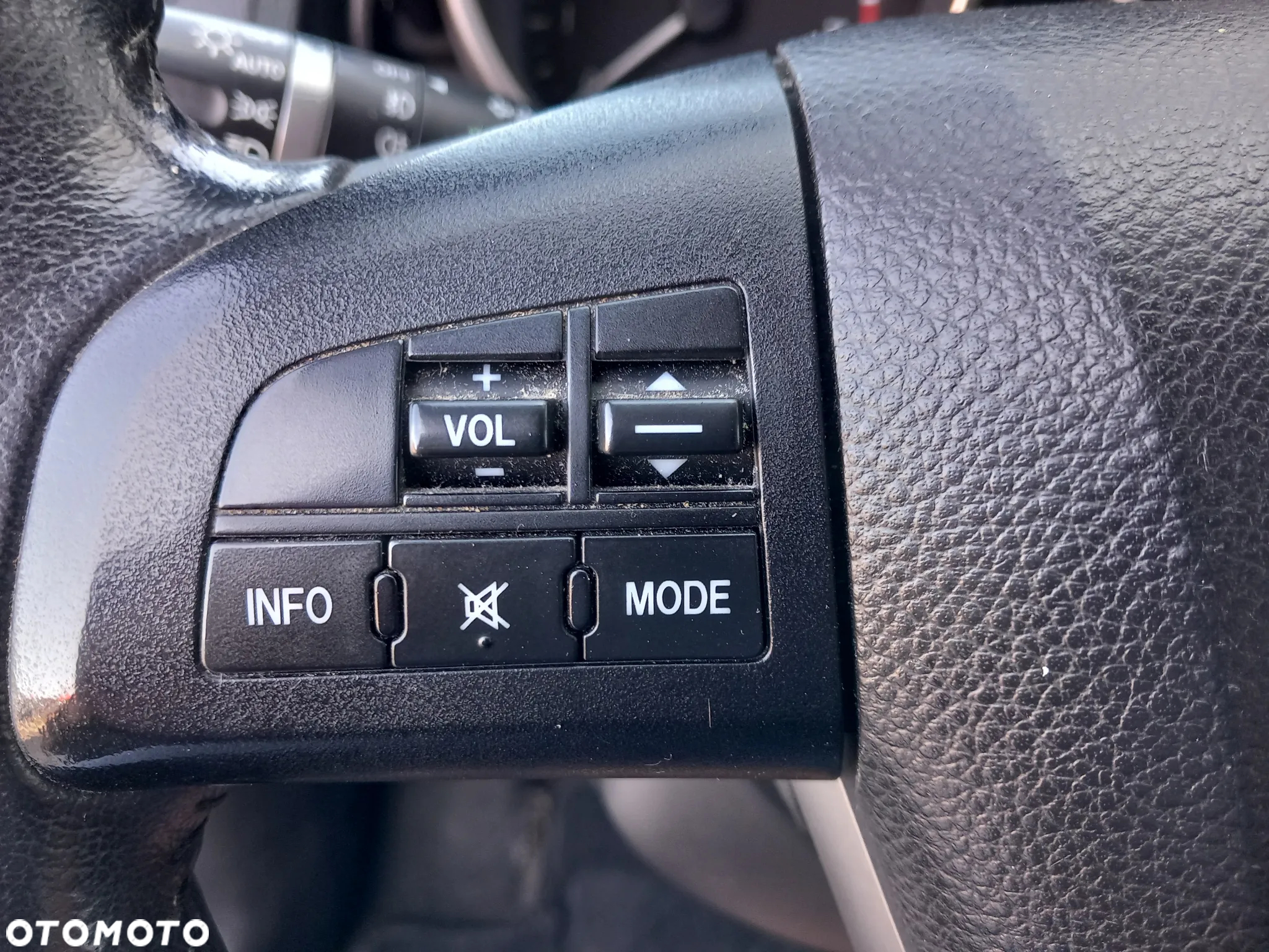 Mazda 5 2.0 MZR-DISI i-stop Sendo - 21