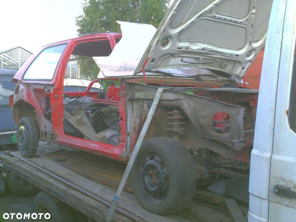 Vw golf 2 II na czesci3d dywany na kielichy tyl,zderzak szeroki,lampy tyl ciemne,zegary,prog nowy lewy,wozek przod,wahacze,amortyzatory,mc phersony,OStyl,pas podloga lampy,szyby,belka instalacja - 21