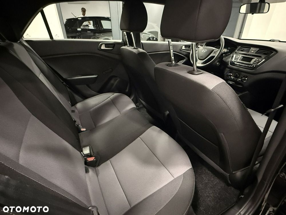 Hyundai i20 1.2 Elegant - 15