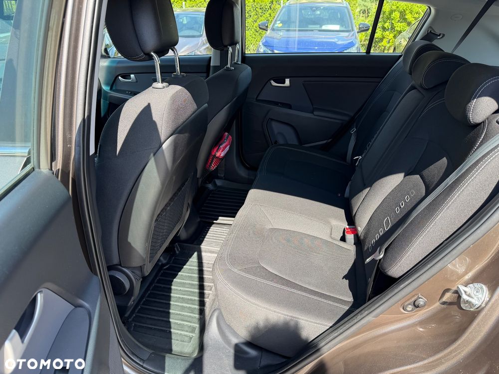 Kia Sportage 2.0 CVVT 2WD Vision - 26