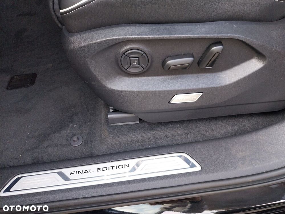 Volkswagen Touareg - 13