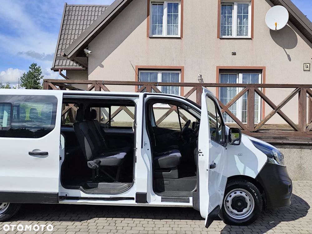 Opel Vivaro - 17