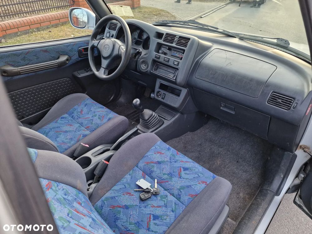 Toyota RAV4 2.0 Special - 22