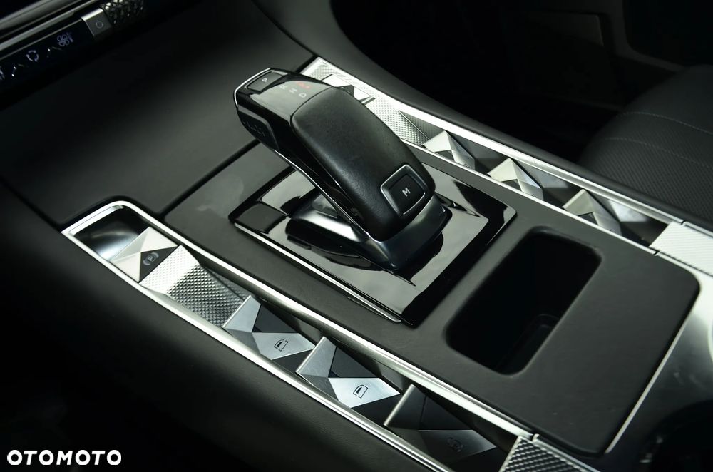 DS Automobiles DS 7 Crossback 1.5 BlueHDi So Chic - 31