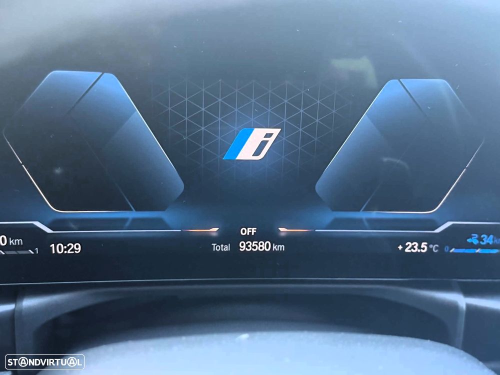 BMW 330 e Pack 50 anos M Auto - 22