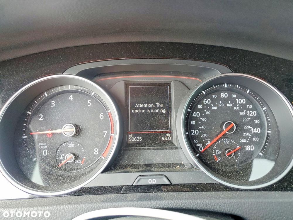 Volkswagen Golf - 9