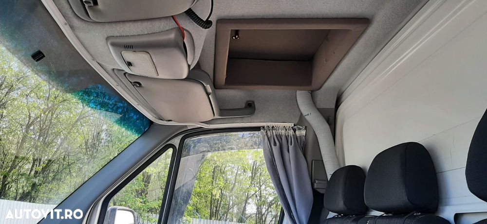 Mercedes-Benz Sprinter - 5